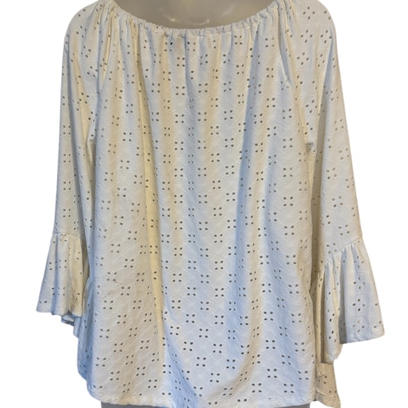NWT Melissa Paige White Eyelet Top w/SLEEVE detail SMALL/MEDIUM #N - Picture 5 of 8